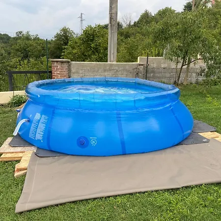 Dog And Friend Oda ve Kahvaltı Rocchetta Tanaro